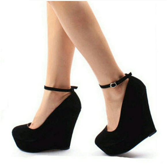 Delicious Shoes - Black Wedged Seude Ankle Strap Pumps